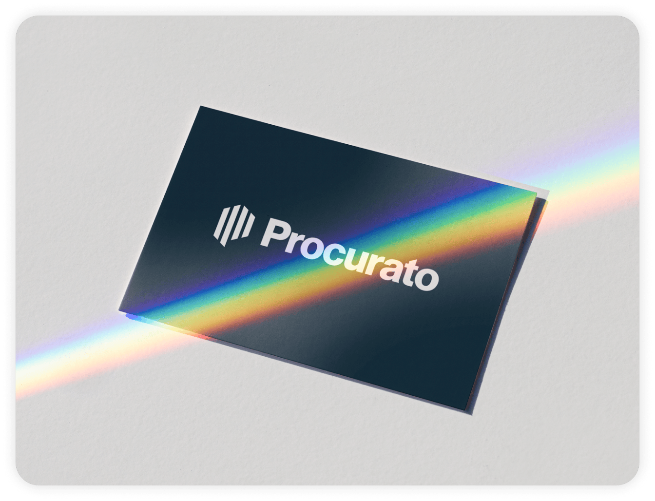 Procurato — biglietto da visita con il logotipo e un fascio di luce rifratta